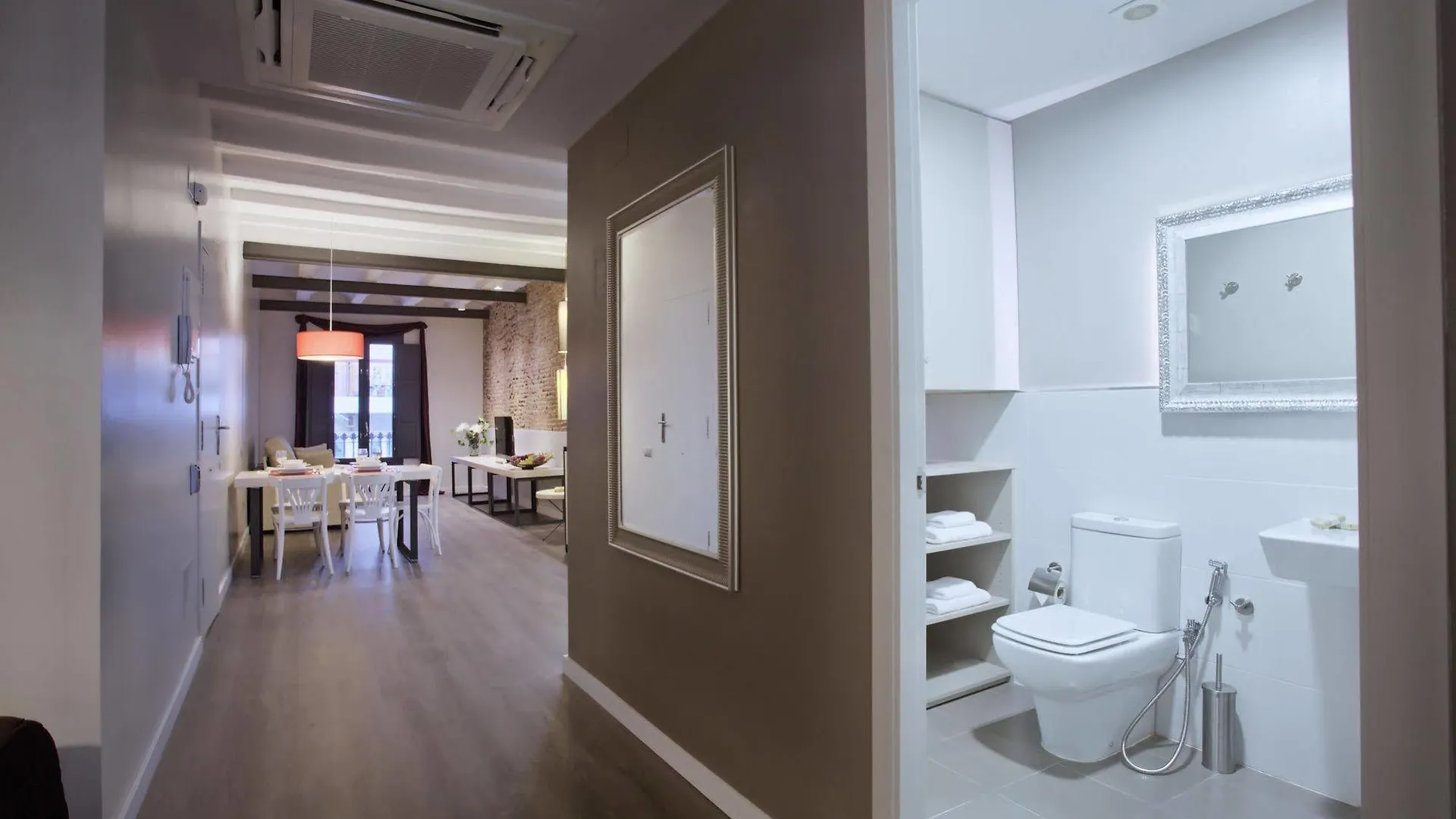 Sagrada Familia Apartment Barcelona Spain