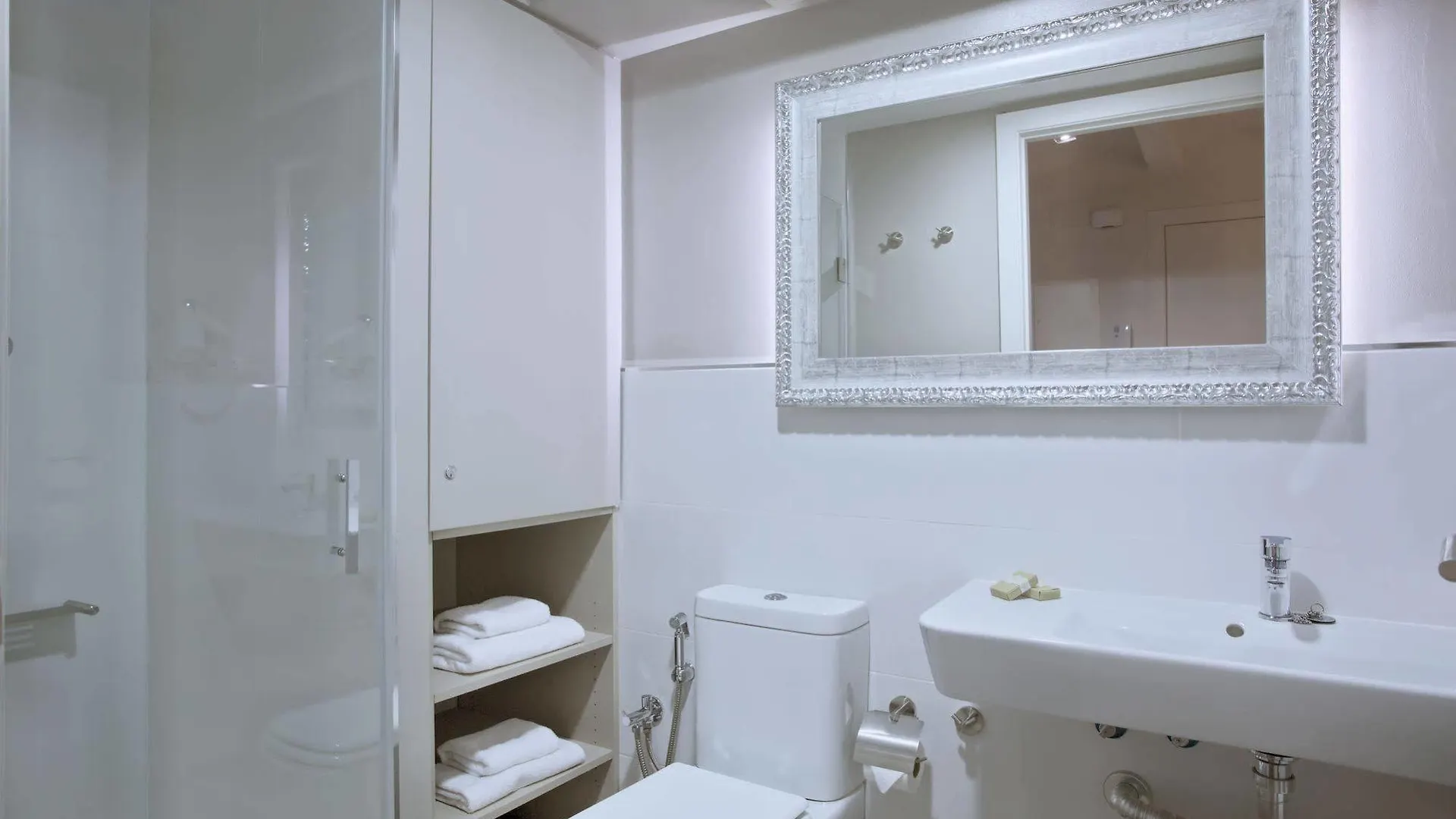 Sagrada Familia Apartment 巴塞罗那 西班牙